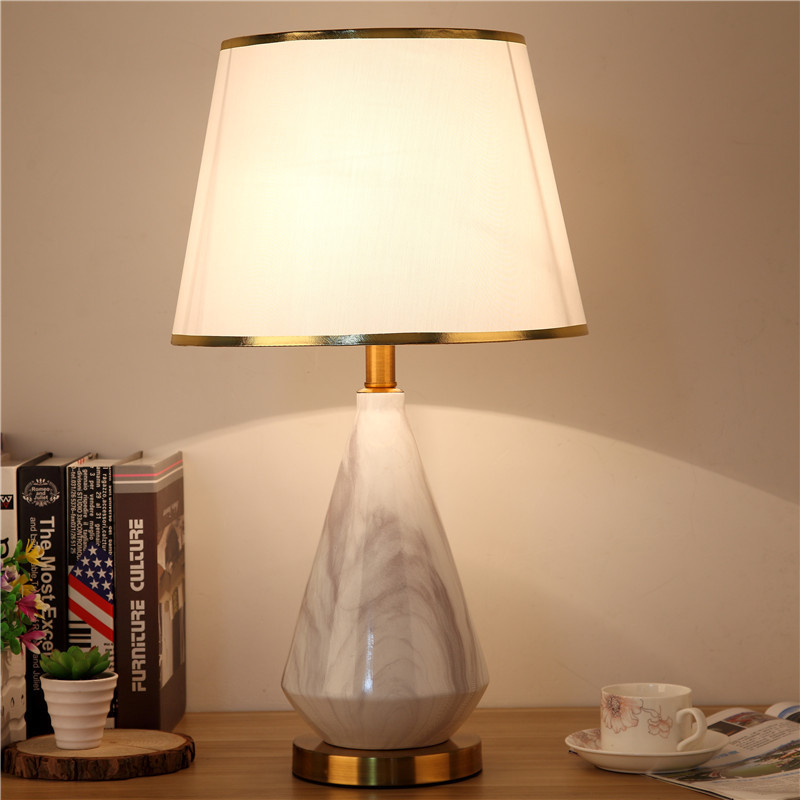 โคมไฟตั้งโต๊ะห้องนั่งเล่น โคมไ - Desk Lamp บทวิจารณ์และราคา