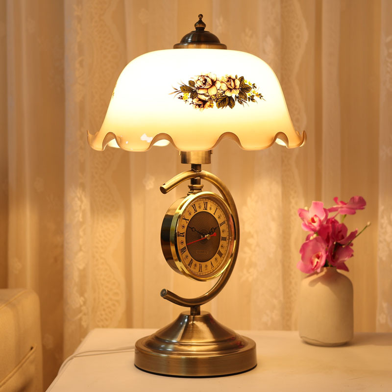 โคมไฟตั้งโต๊ะสไตล์ยุคกลาง ย้อน - Desk Lamp บทวิจารณ์และราคา